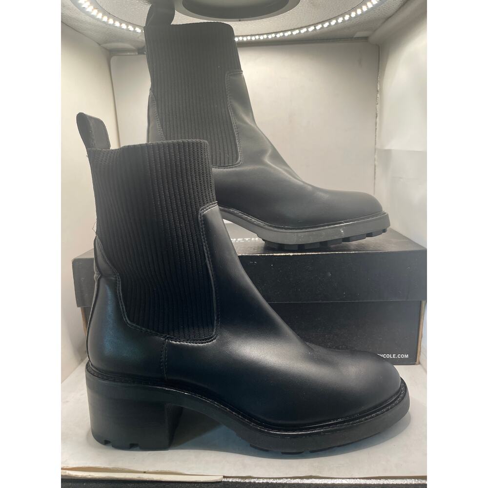 STEVE MADDEN Kiley Black Leather Chelsea Ankle Boots Womens SIZE 8.5